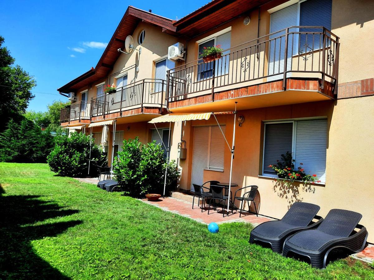 Balatinus Apartmanhaz Siófok Exterior foto