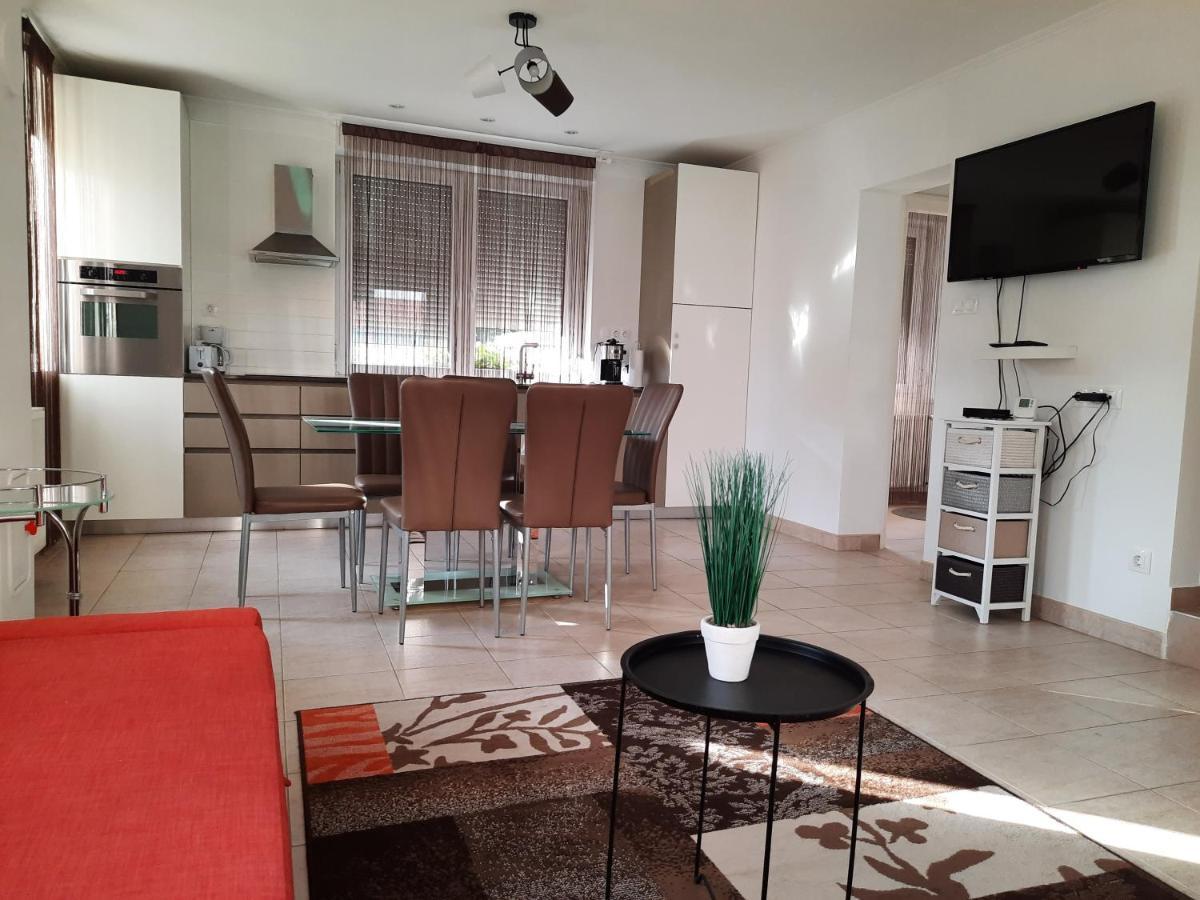 Balatinus Apartmanhaz Siófok Exterior foto